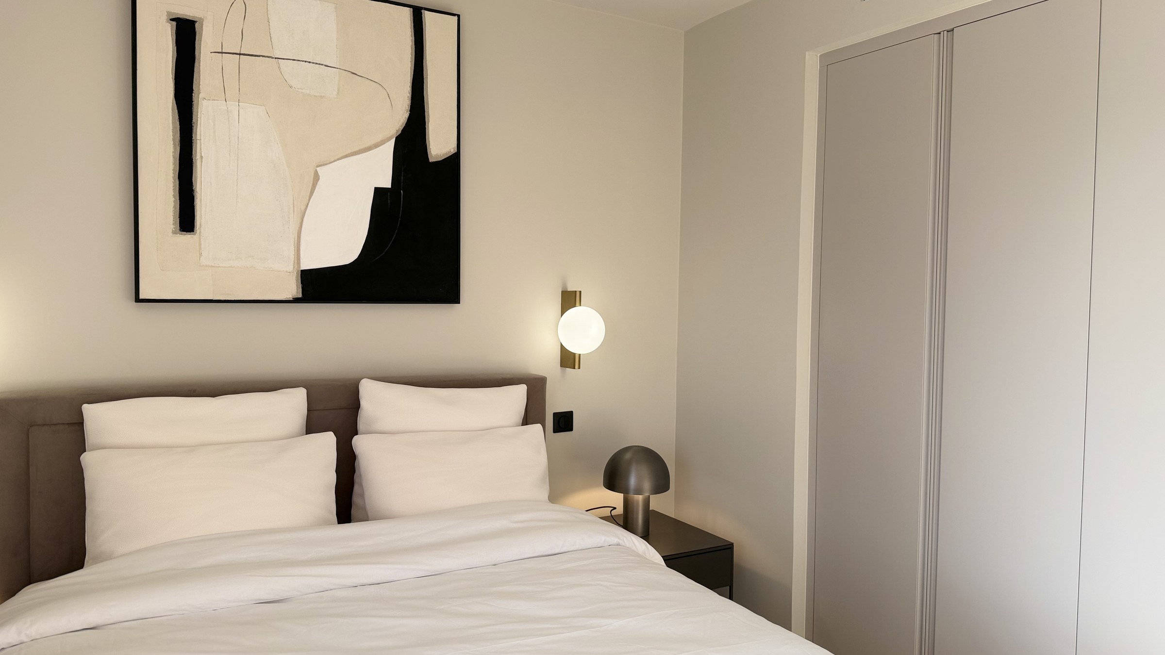 57-30 A · chambre, vue 2